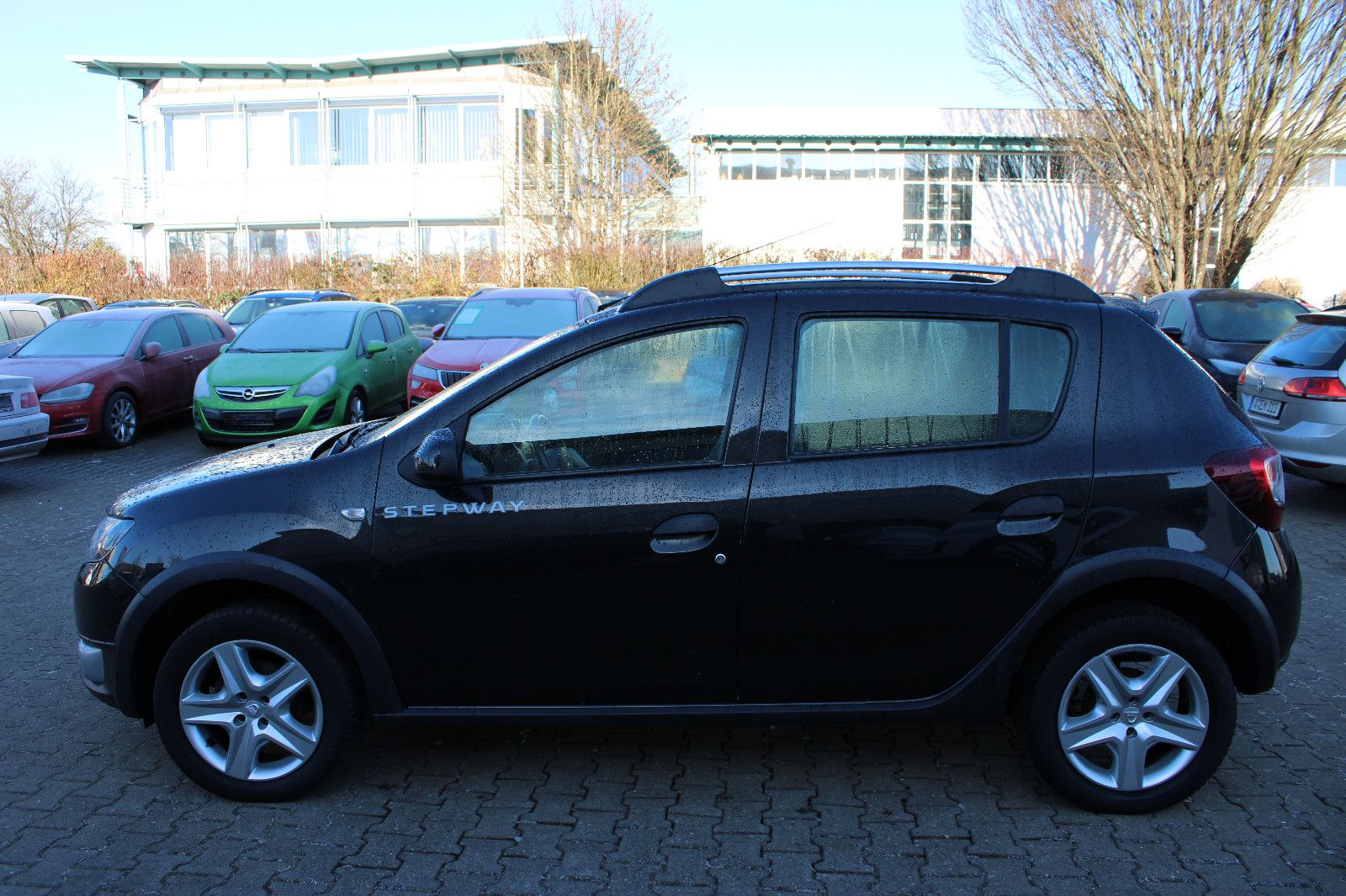 Fahrzeugabbildung Dacia Sandero TCe 90 Stepway Navi,Bluetooth