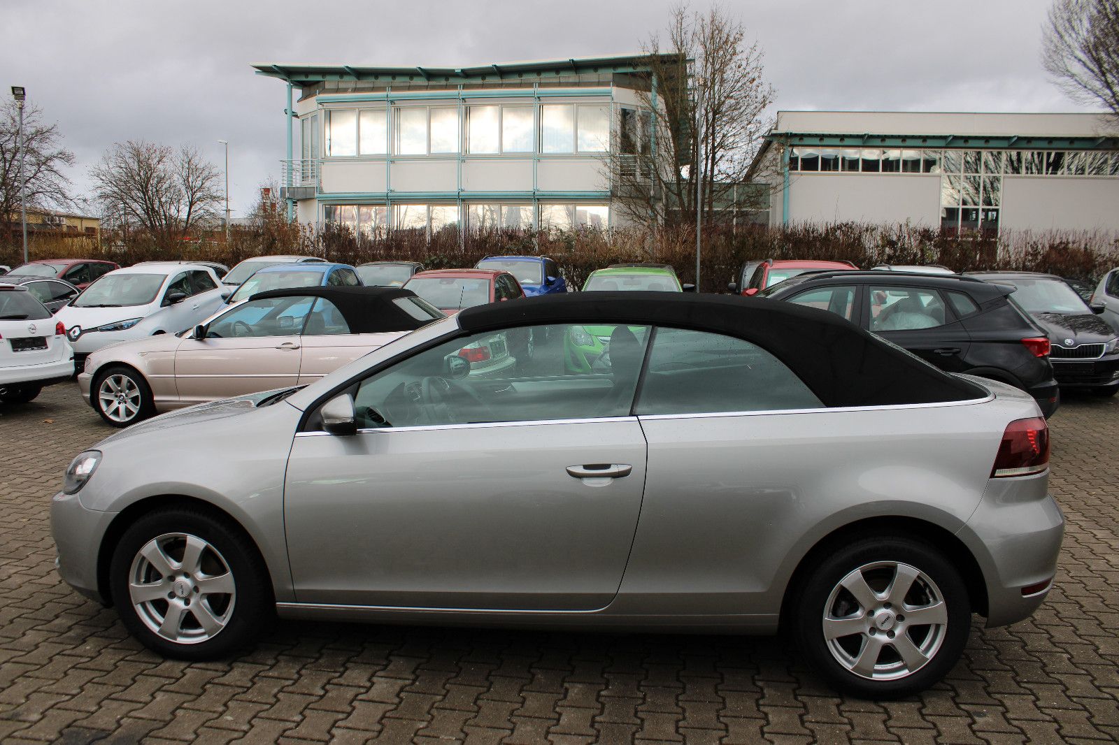 Fahrzeugabbildung Volkswagen Golf 1.2 TSI Cabrio SHZ,PDC,Navi