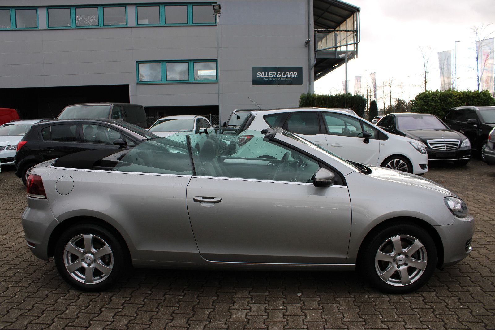 Fahrzeugabbildung Volkswagen Golf 1.2 TSI Cabrio SHZ,PDC,Navi