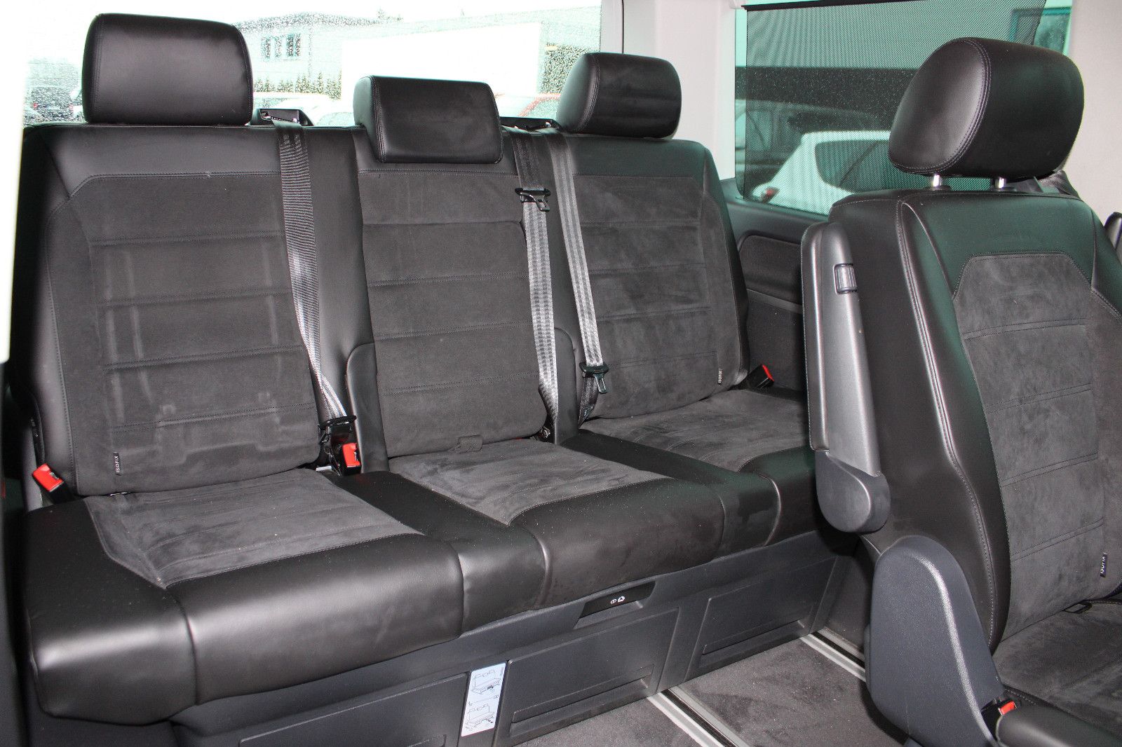 Fahrzeugabbildung Volkswagen T6 Multivan Generation Six  2.0TDI Leder,LED,PDC