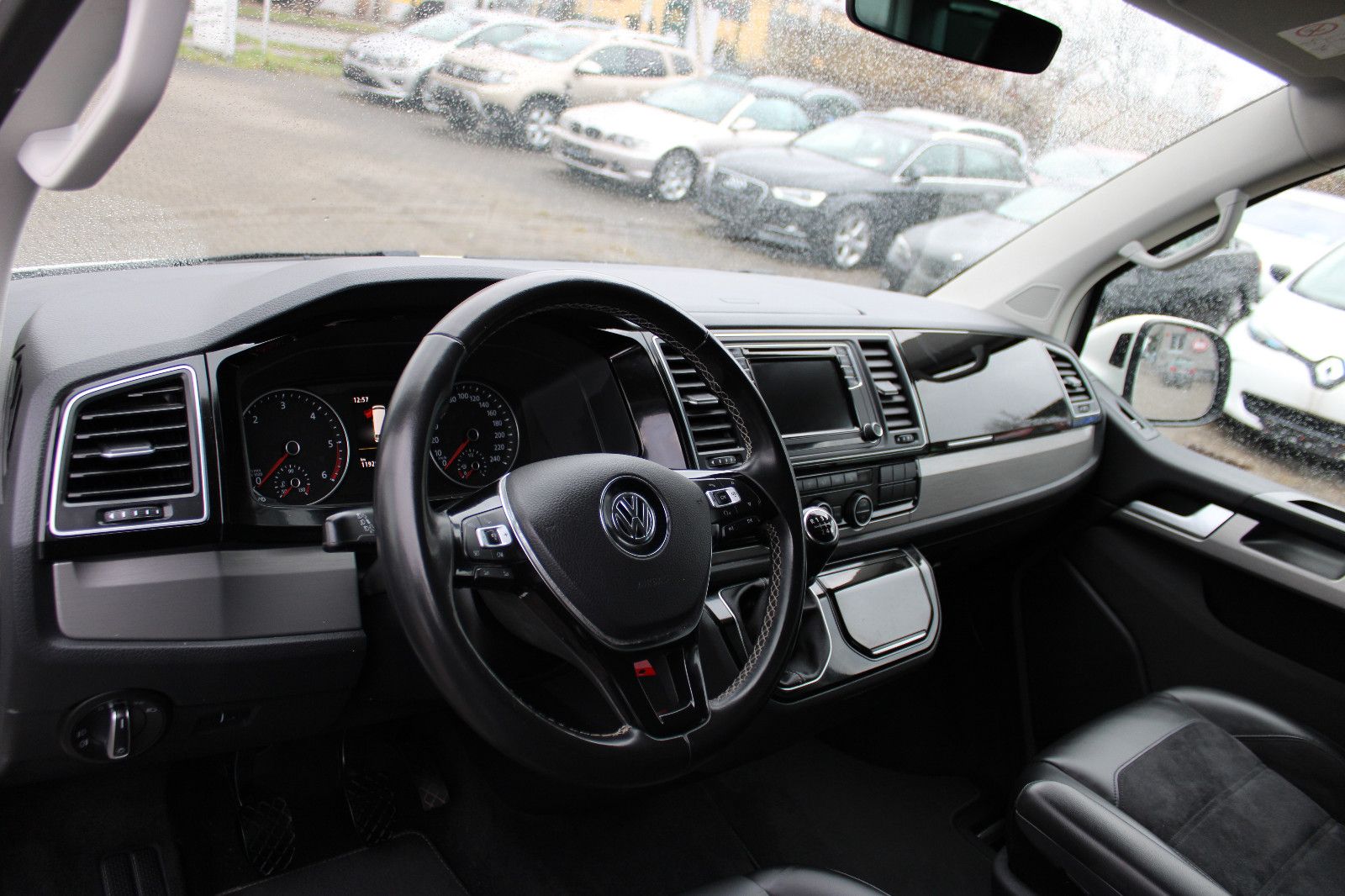 Fahrzeugabbildung Volkswagen T6 Multivan Generation Six  2.0TDI Leder,LED,PDC