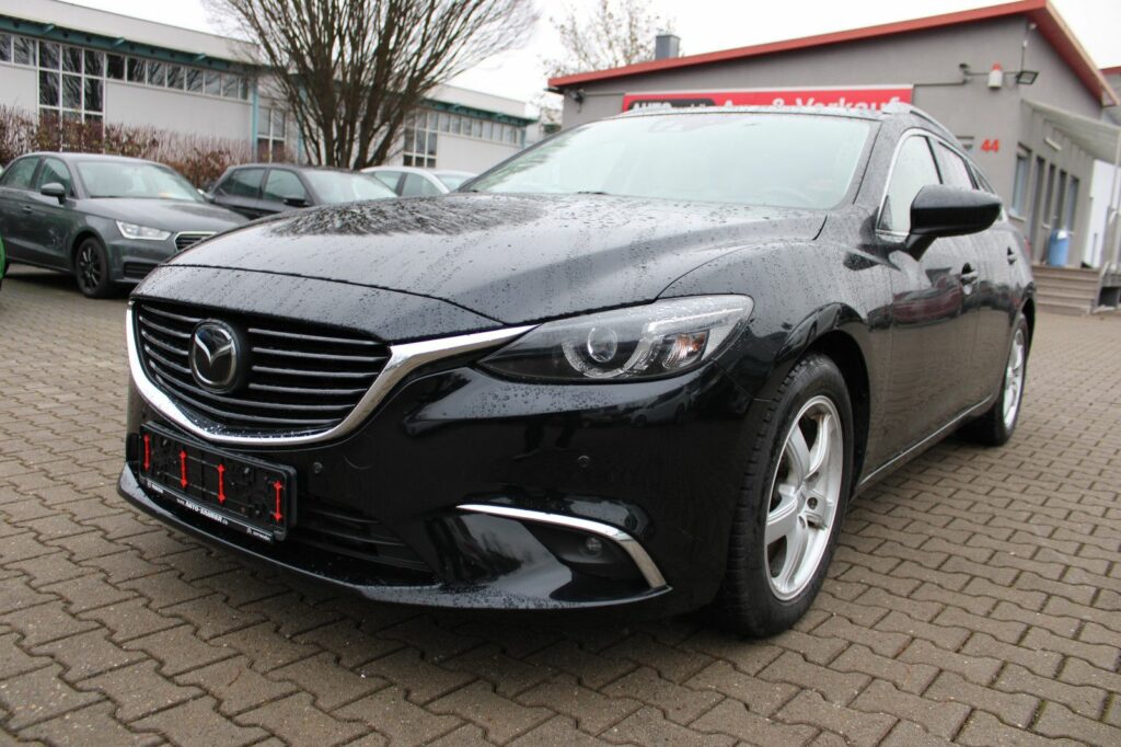 Mazda 6 2.2 SKYACTIV-D Navi,PDC,Kamera,AHK,Leder 4X4