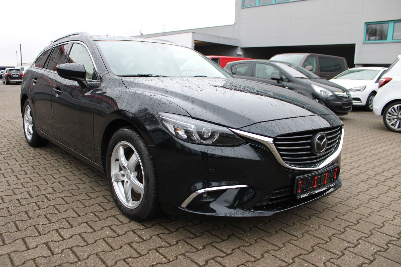 Fahrzeugabbildung Mazda 6 2.2 SKYACTIV-D Navi,PDC,Kamera,AHK,Leder 4X4