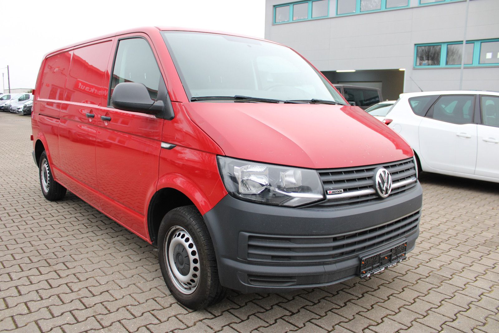 Fahrzeugabbildung Volkswagen T6 Kasten 4 Motion Lang 2.0TDI Navi,AHK,Klima