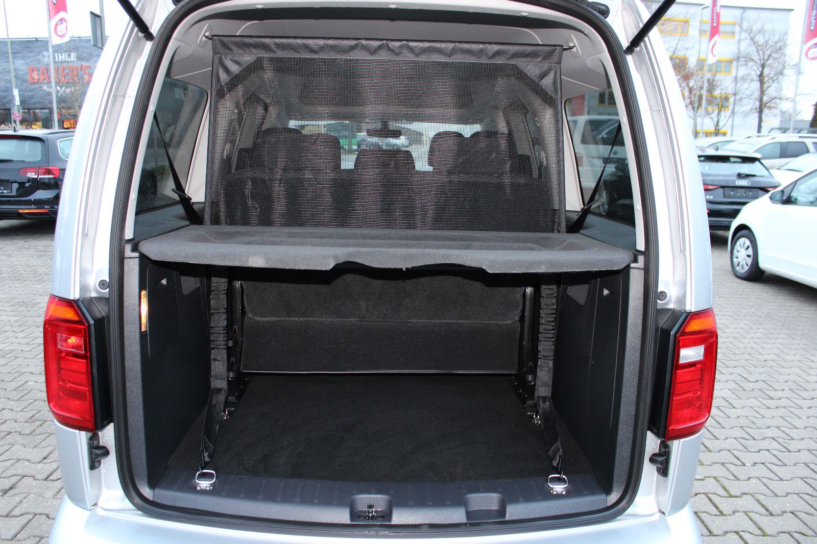 Fahrzeugabbildung Volkswagen Caddy 2,0TDI Maxi 7-Sitzer PDC,SHZ