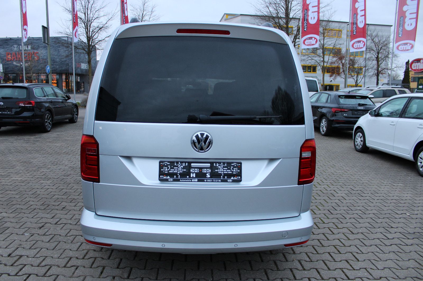 Fahrzeugabbildung Volkswagen Caddy 2,0TDI Maxi 7-Sitzer PDC,SHZ