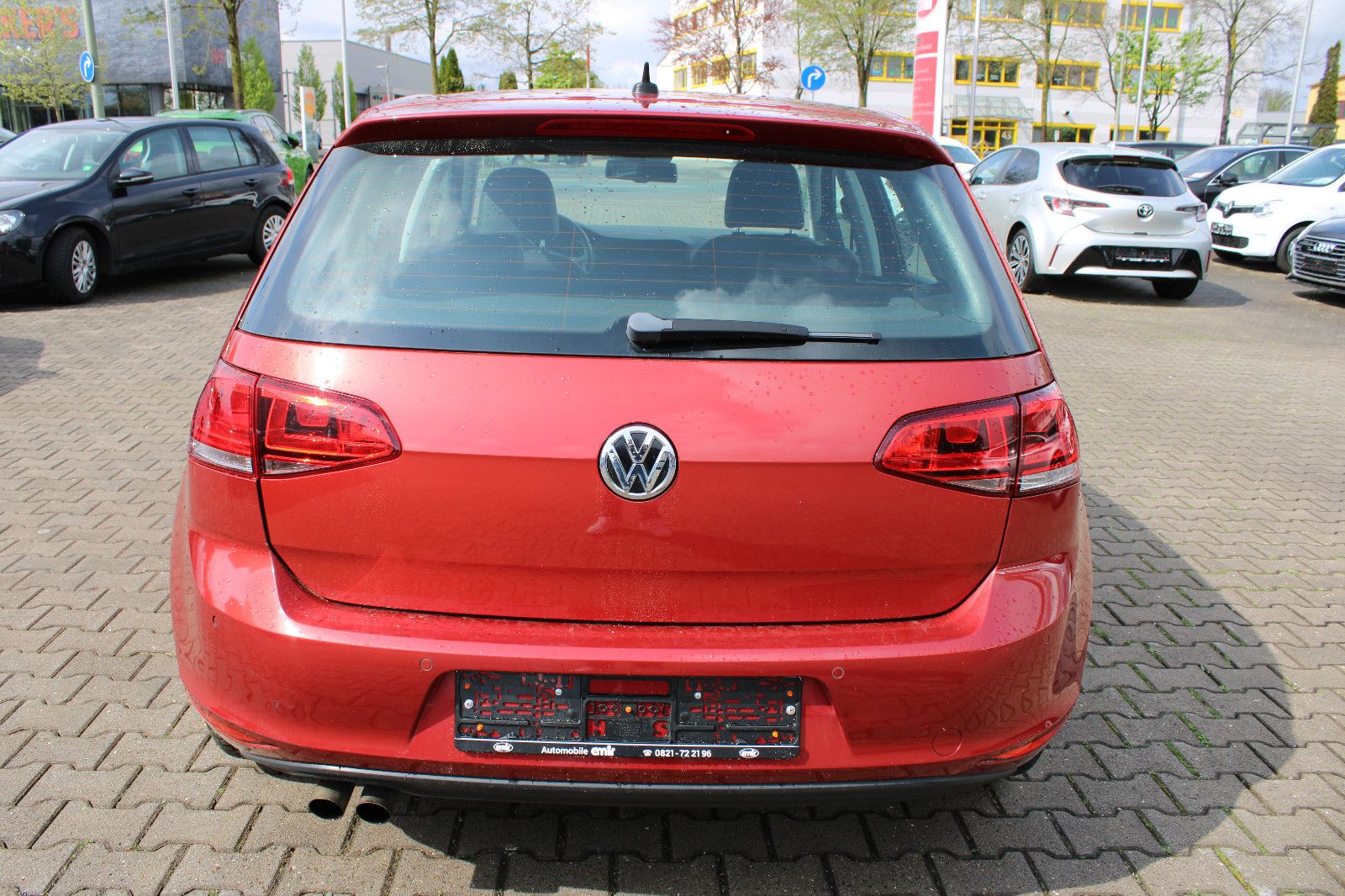 Fahrzeugabbildung Volkswagen Golf 1.4 TSI DSG  Highline PDC,Kamera,Keyless