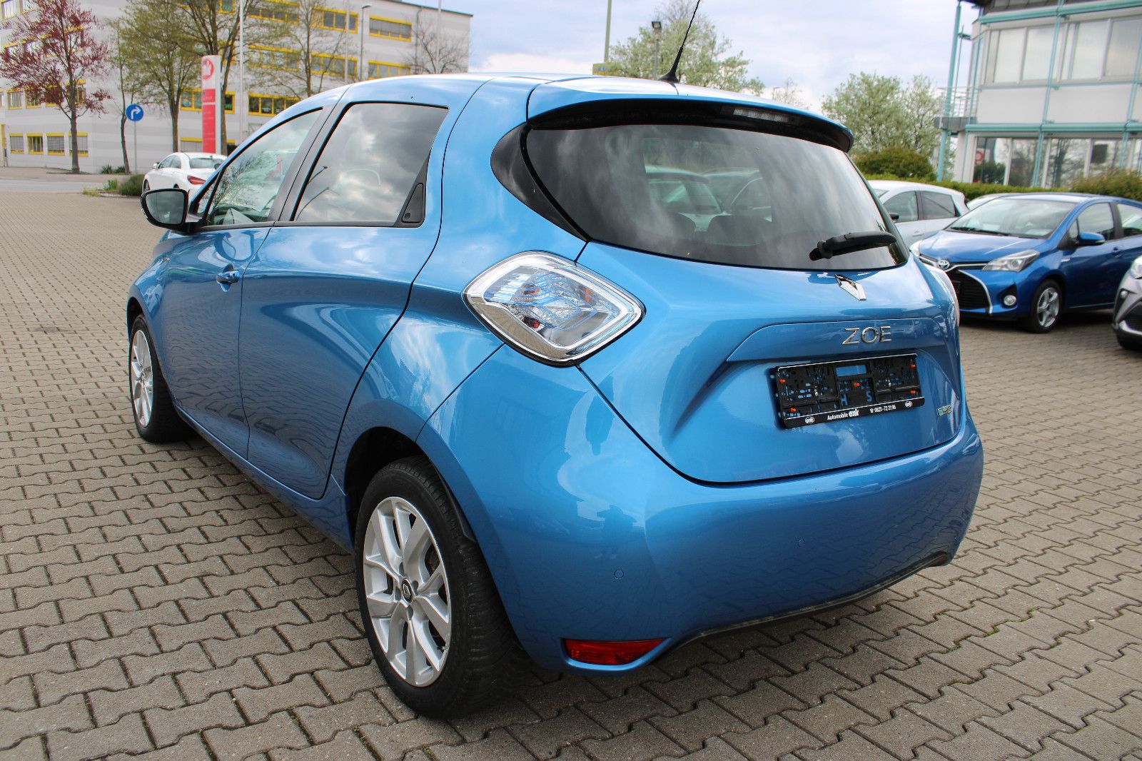 Fahrzeugabbildung Renault ZOE Limited Navi,Kamera,PDC  Batteriekauf