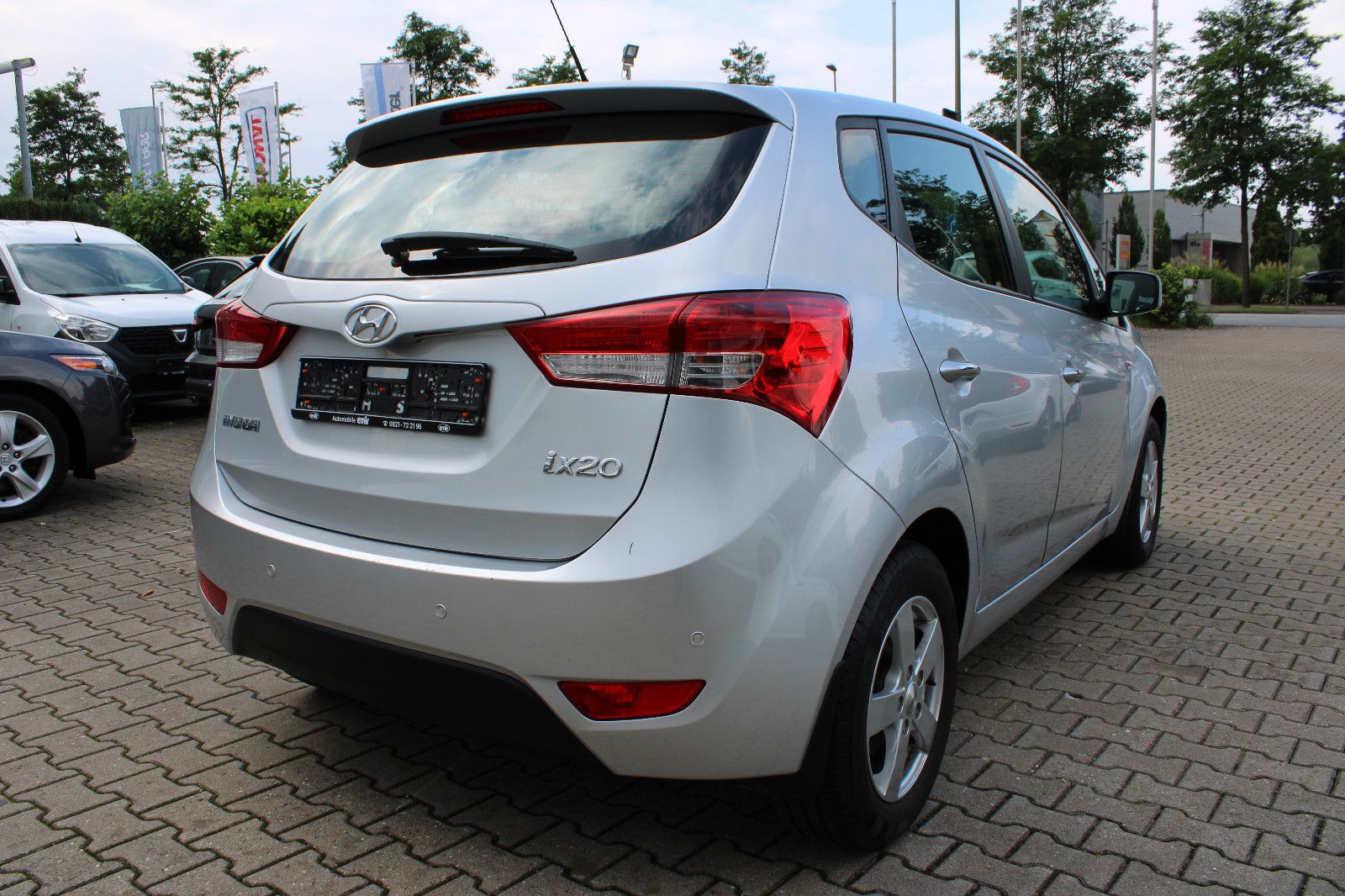 Fahrzeugabbildung Hyundai ix20 1.6 Automatik PDC,Klima