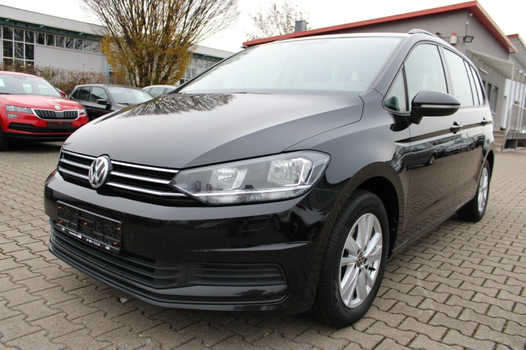 Volkswagen Touran 2.0TDI DSG,Navi,PDC,Kamera,SHZ