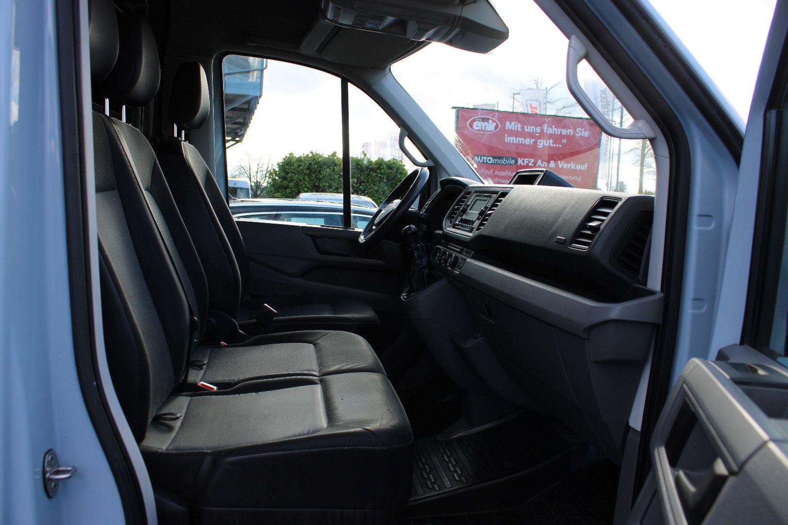 Fahrzeugabbildung Volkswagen Crafter 35 MR 2.0TDI PDC,Klima 1.Hand