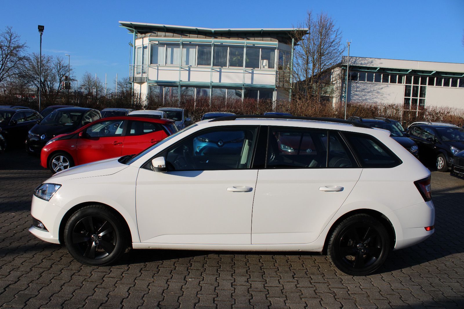 Fahrzeugabbildung SKODA Fabia 1.0 TSI  COMBI