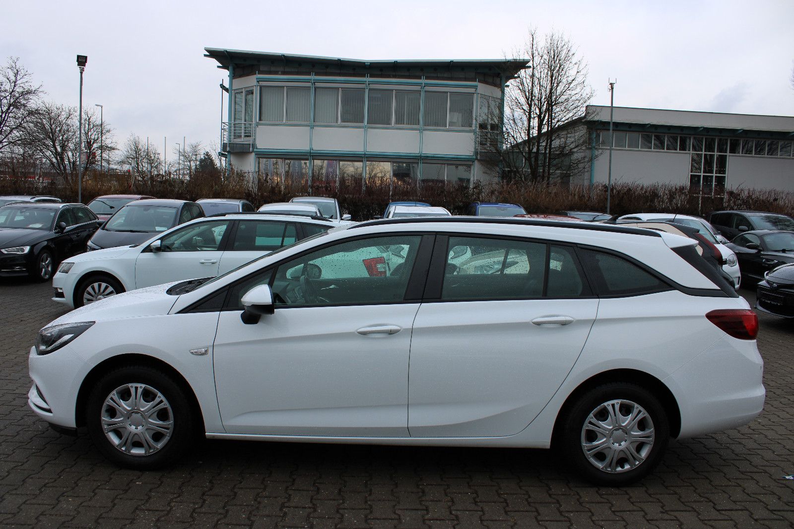 Fahrzeugabbildung Opel Astra ST 1.6 CDTI PDC,Navi,LED,SHZ,LHZ