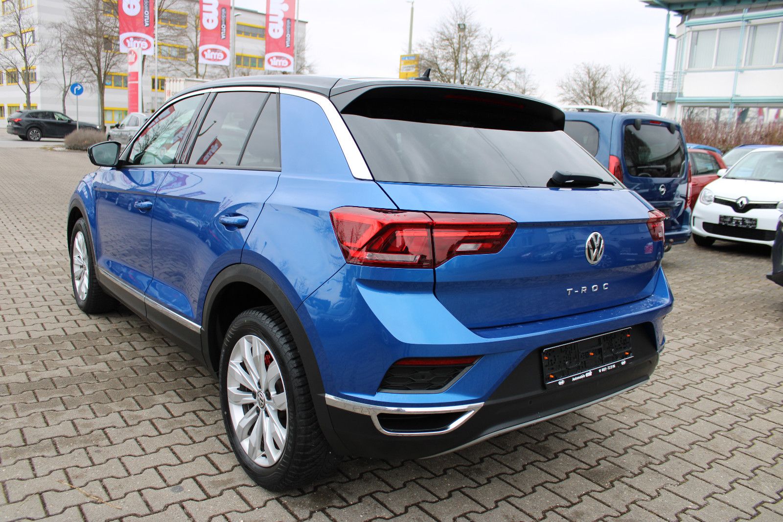 Fahrzeugabbildung Volkswagen T-Roc 1.5 TSI Navi,PDC,LED,SHZ,ACC