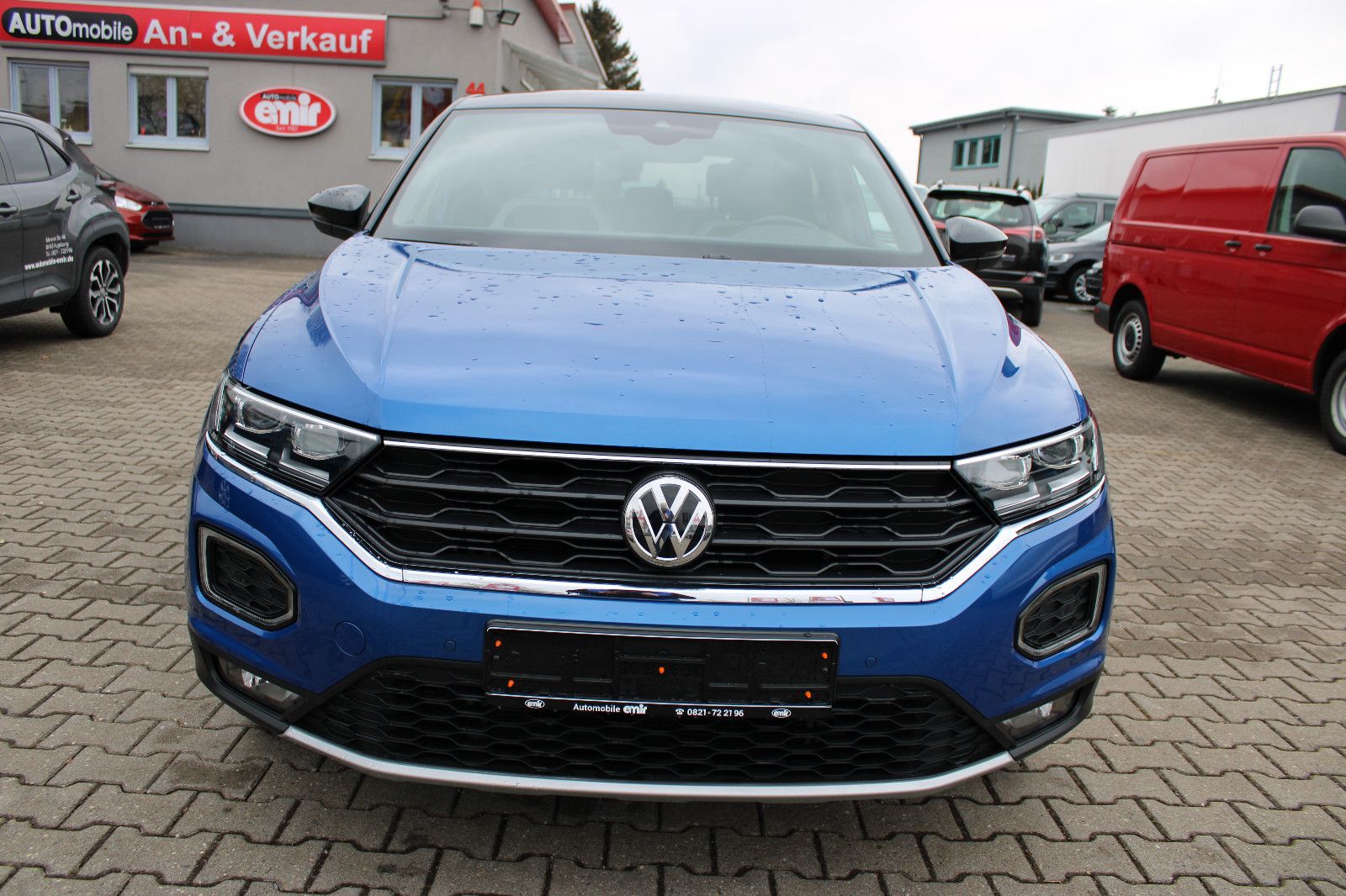 Fahrzeugabbildung Volkswagen T-Roc 1.5 TSI Navi,PDC,LED,SHZ,ACC