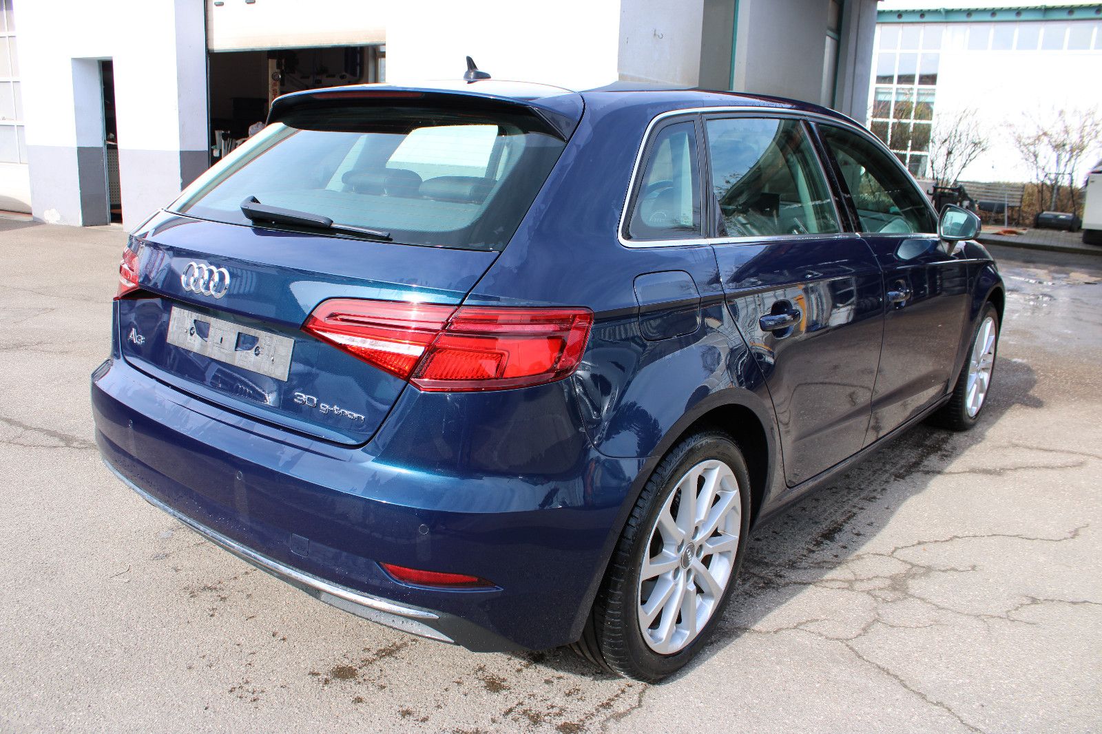 Fahrzeugabbildung Audi A3 30 g-tron S tronic  Sportback