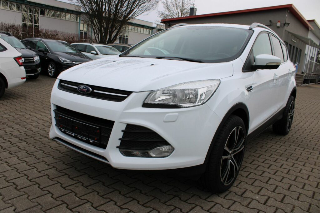 Ford Kuga 2,0 TDCi PDC,AHK,SHZ,Alu