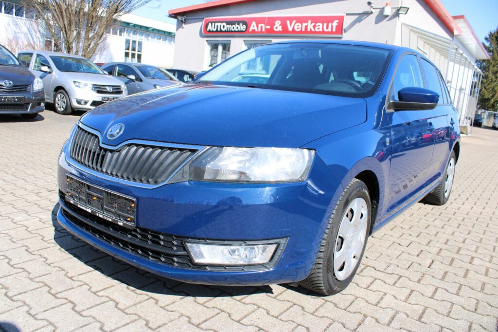 SKODA Rapid 1.4 TSI DSG PDC,Navi,AHK,SHZ