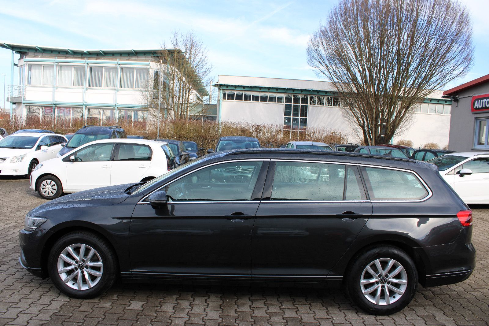 Fahrzeugabbildung Volkswagen Passat Variant 2.0 TDI SCR DSG Kamera,Navi,LED