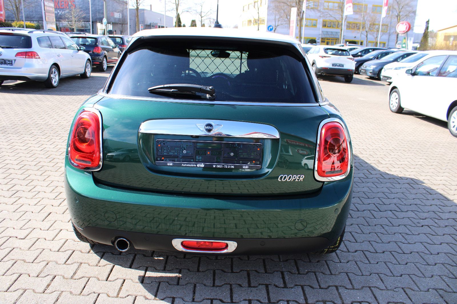 Fahrzeugabbildung MINI Cooper Automatik,PDC,Navi,Leder,LED,SHZ