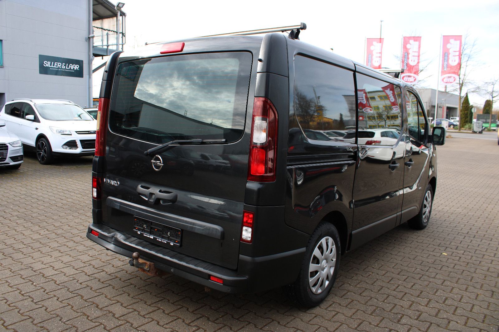 Fahrzeugabbildung Opel Vivaro 1.6CDTI Kasten 3.Sitzer AHK,PDC,Standheiz