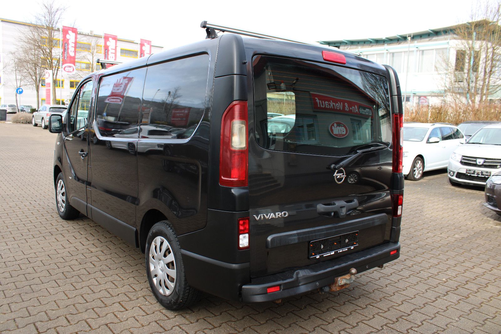 Fahrzeugabbildung Opel Vivaro 1.6CDTI Kasten 3.Sitzer AHK,PDC,Standheiz