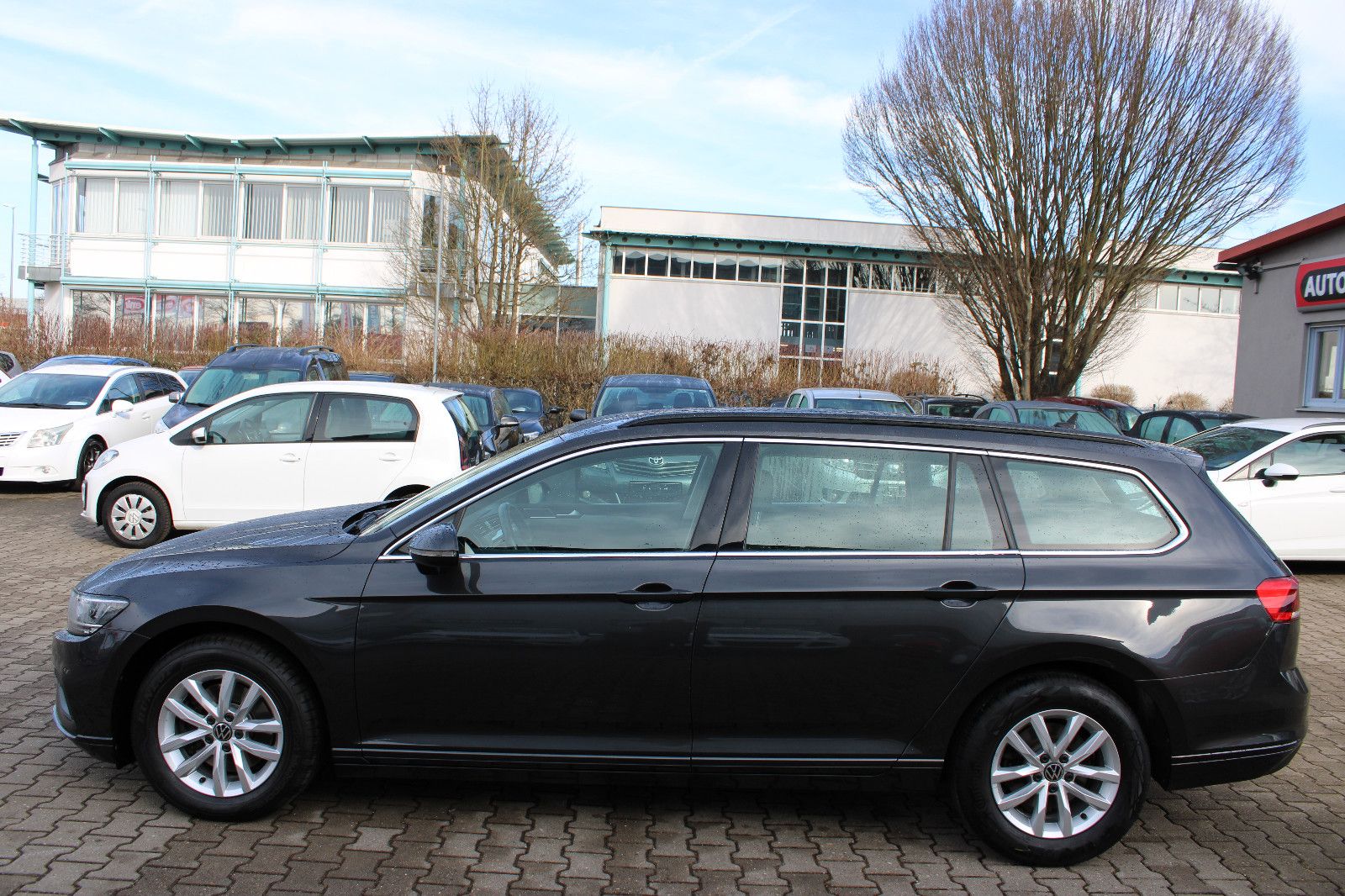 Fahrzeugabbildung Volkswagen Passat Variant 2.0 TDI SCR DSG Kamera,Navi,LED