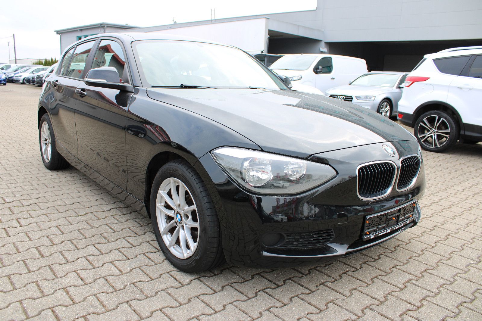 Fahrzeugabbildung BMW 116i PDC,SHZ,Klima,USB,Alu