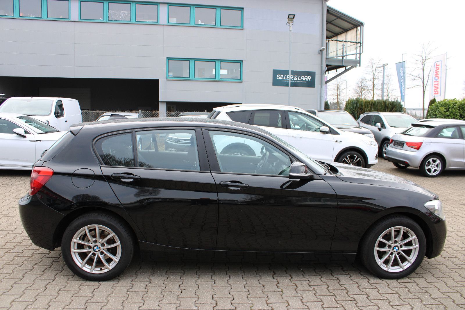 Fahrzeugabbildung BMW 116i PDC,SHZ,Klima,USB,Alu