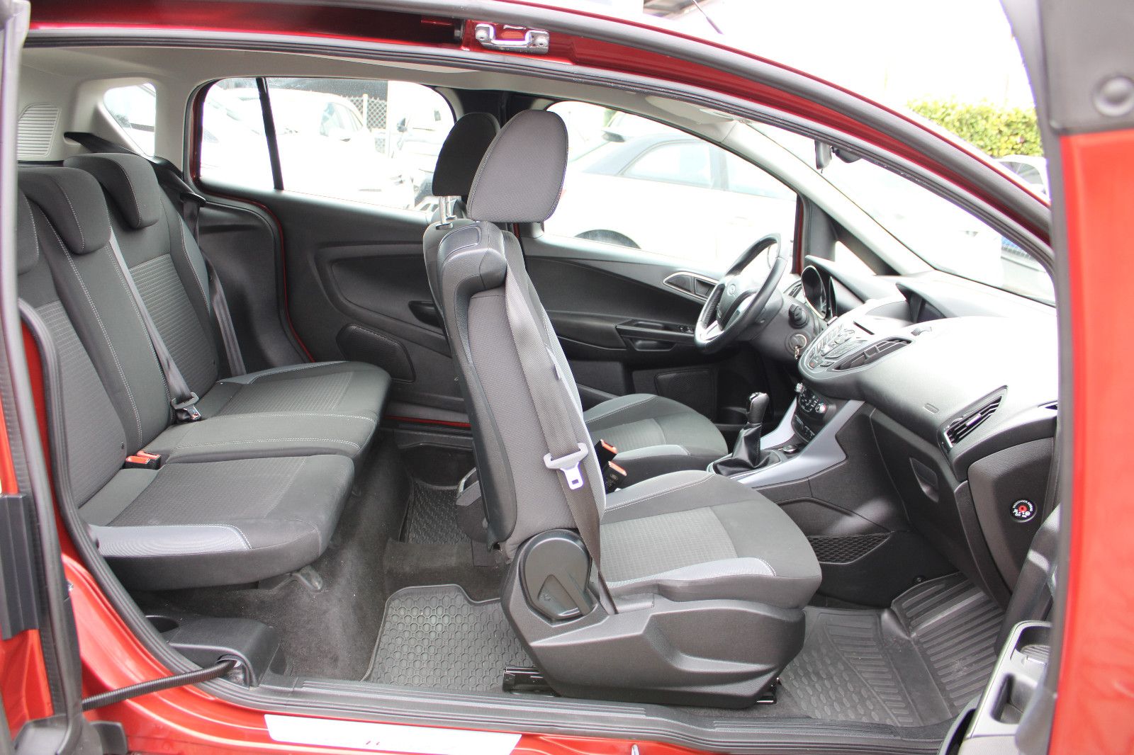 Fahrzeugabbildung Ford B-Max 1,0 EcoBoost Navi,PDC,SHZ