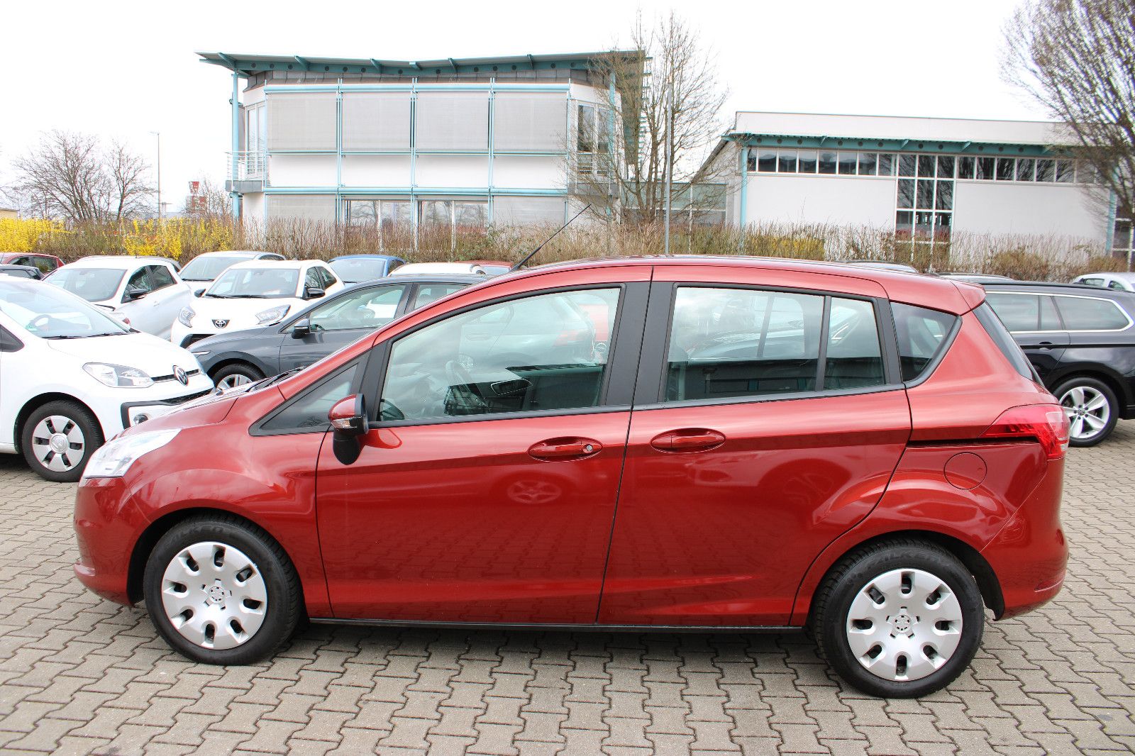 Fahrzeugabbildung Ford B-Max 1,0 EcoBoost Navi,PDC,SHZ