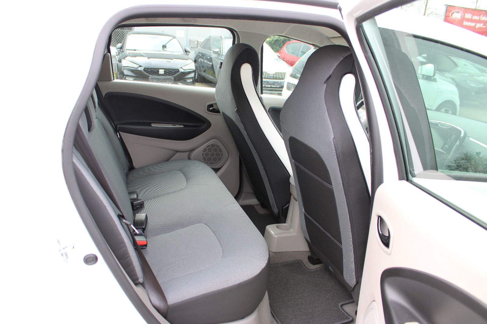 Fahrzeugabbildung Renault ZOE Life inkl. Batterie Kamera,Klimaautom. Navi