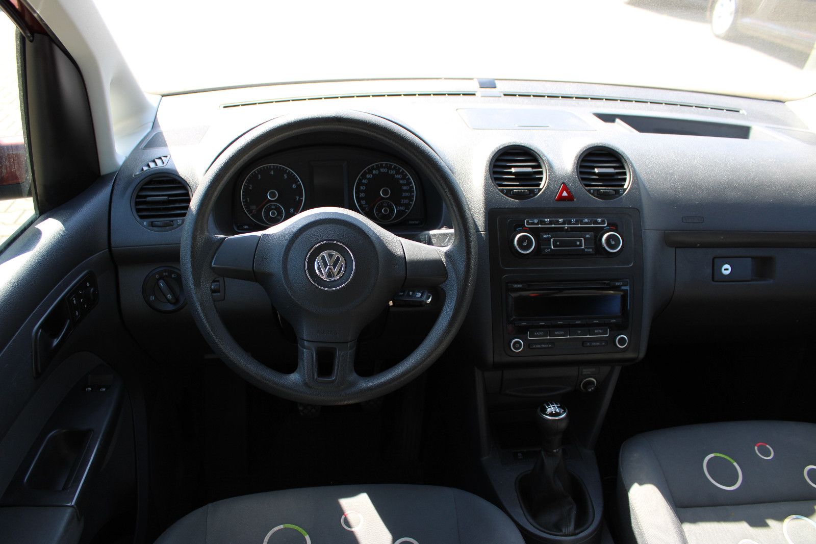 Fahrzeugabbildung Volkswagen Caddy 1,2TSI Roncalli