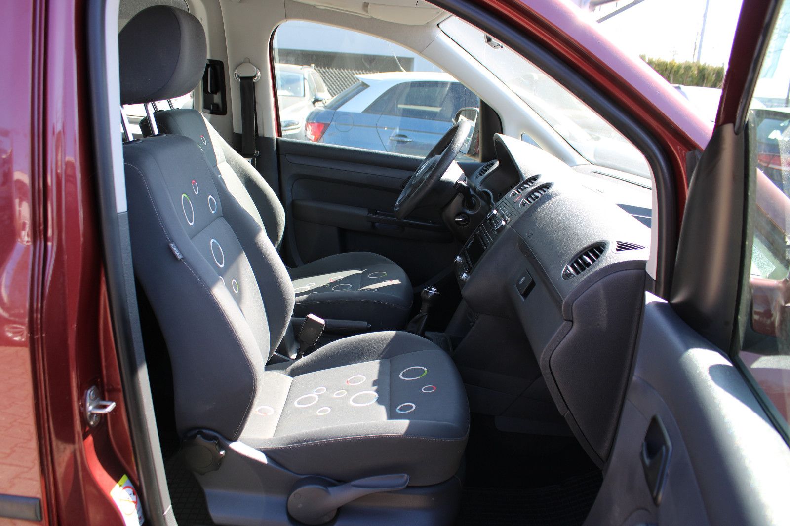 Fahrzeugabbildung Volkswagen Caddy 1,2TSI Roncalli