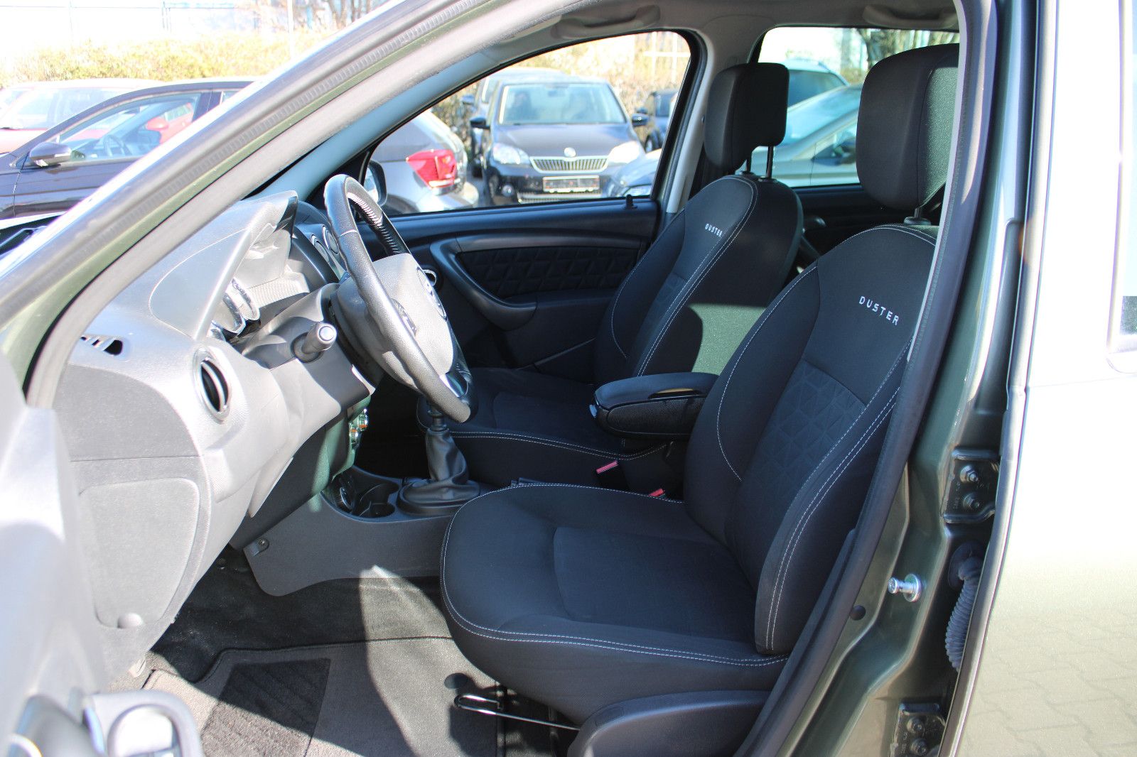 Fahrzeugabbildung Dacia Duster dCi 110 4x4 Navi,PDC,AHK