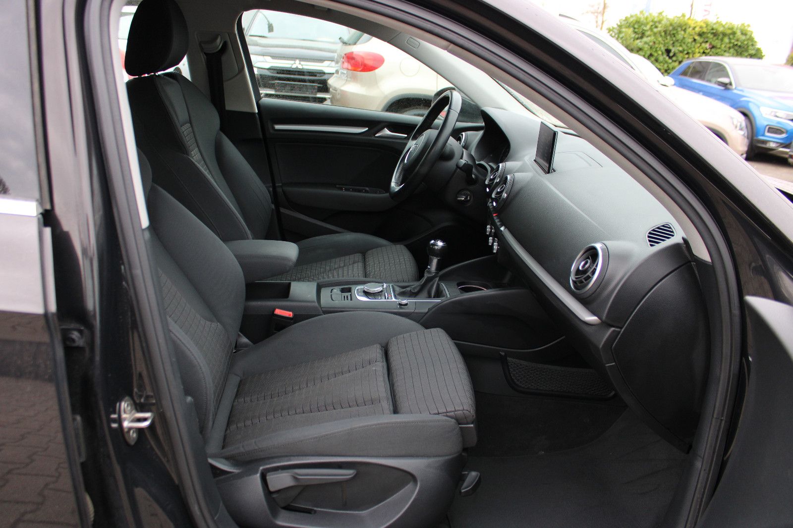 Fahrzeugabbildung Audi A3 Lim. 2.0 TDI PDC,Navi,SHZ,LED