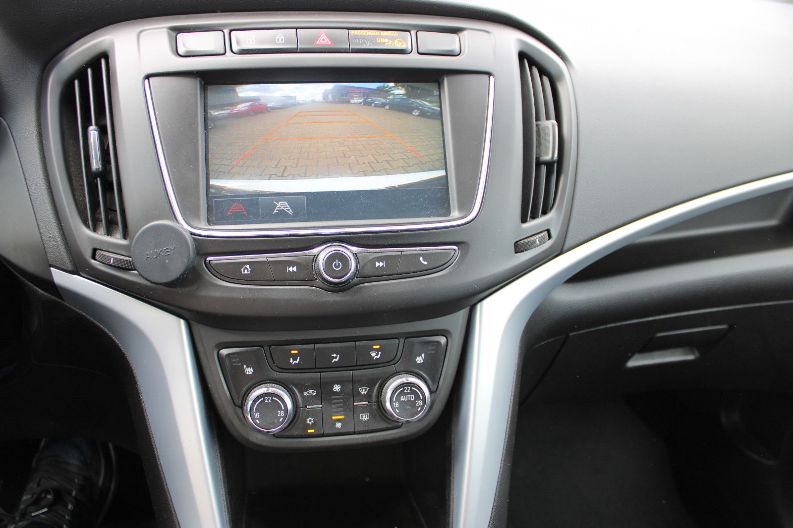 Fahrzeugabbildung Opel Zafira 2.0 CDTI Automatik,PDC,Navi,Kamera,AppleC