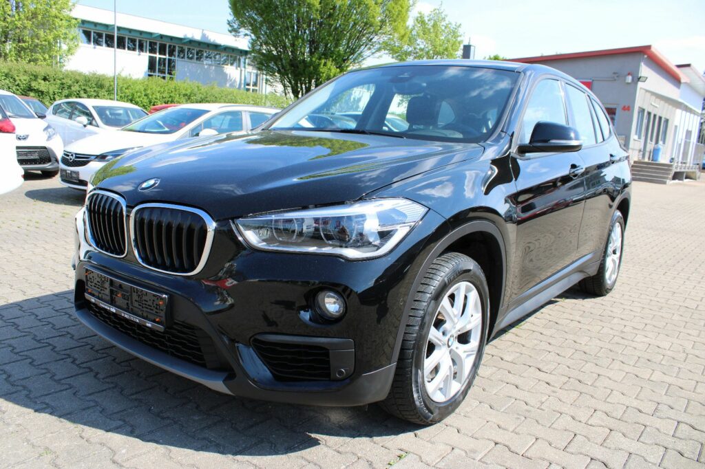 BMW X1 xDrive20i Automatik Navi,PDC,SHZ,LED,17 Zoll