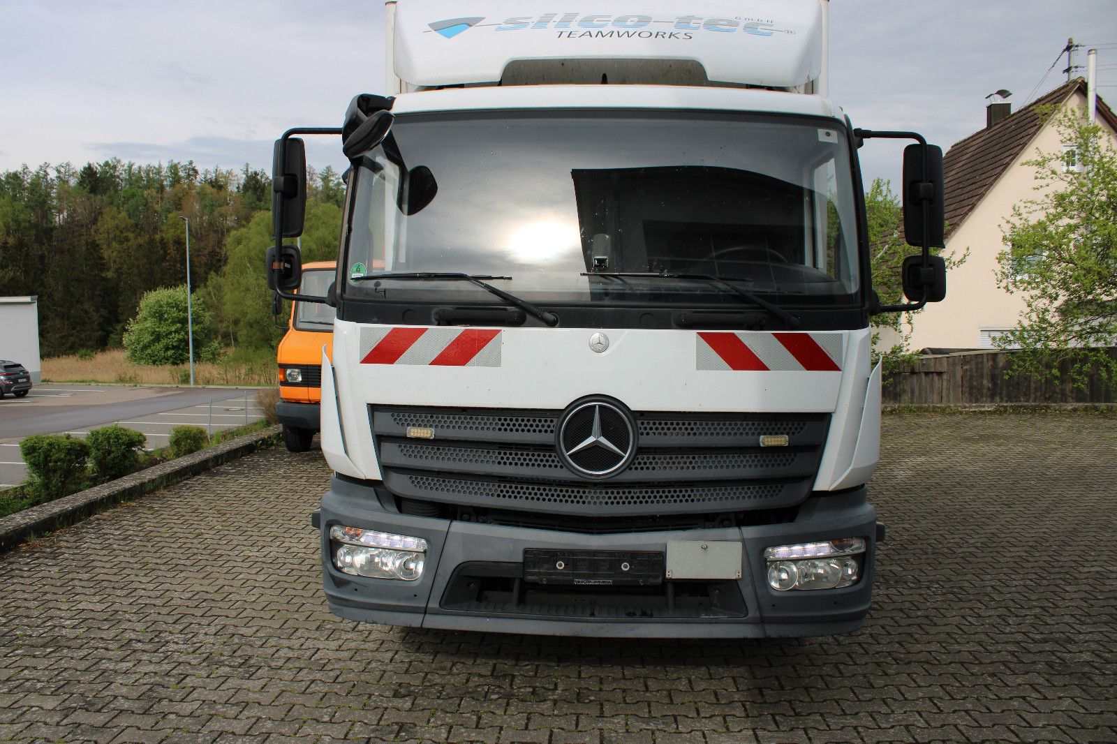 Fahrzeugabbildung Mercedes-Benz Mercedes 1224L Klima