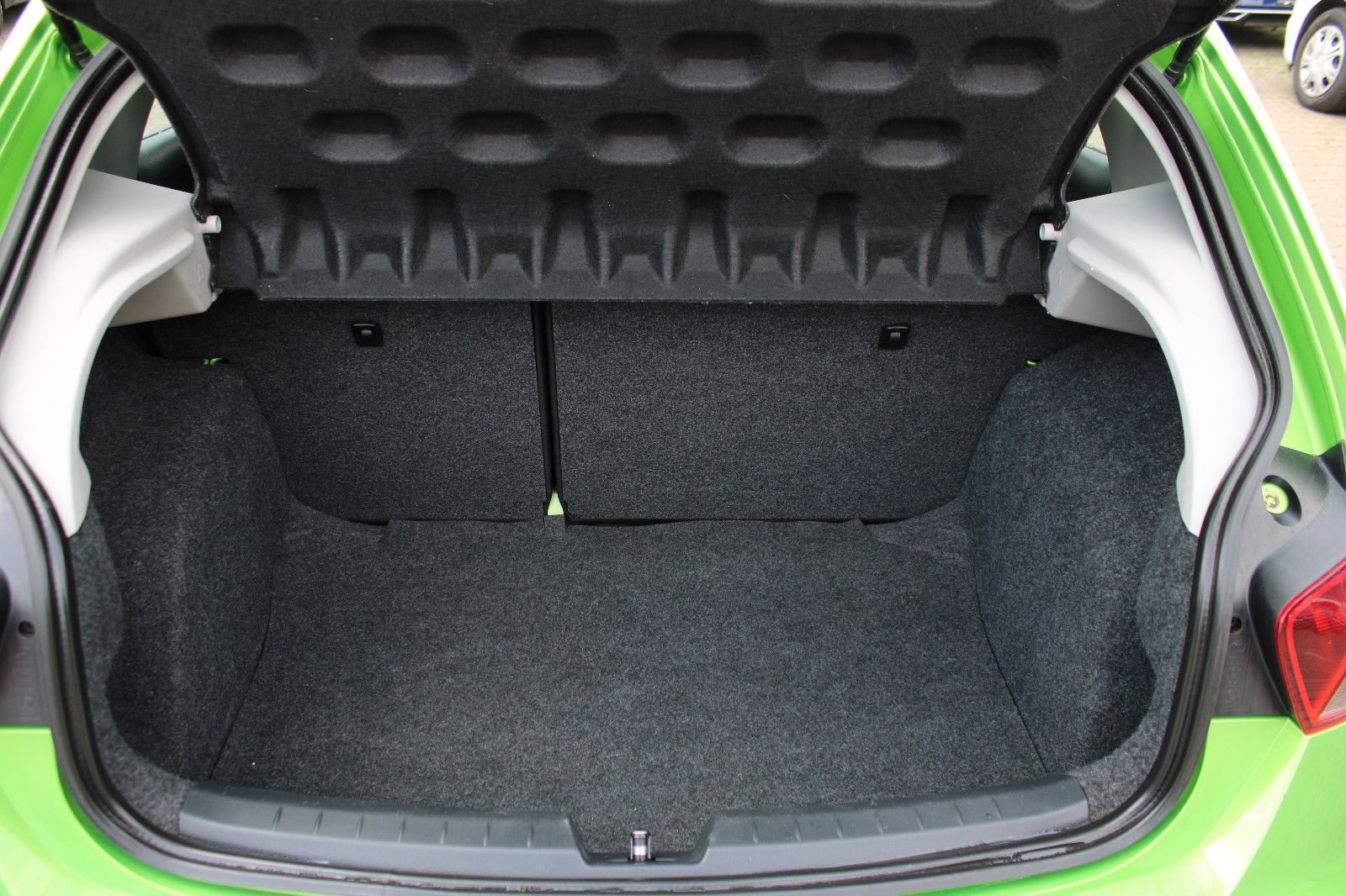 Fahrzeugabbildung SEAT Ibiza 1.6 TDI Style 4YOU Navi,PDC,Schiebedach,SH