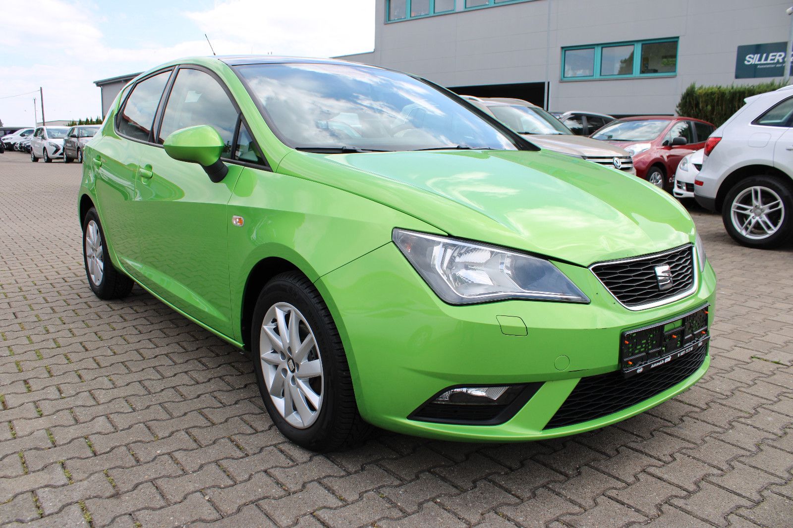 Fahrzeugabbildung SEAT Ibiza 1.6 TDI Style 4YOU Navi,PDC,Schiebedach,SH