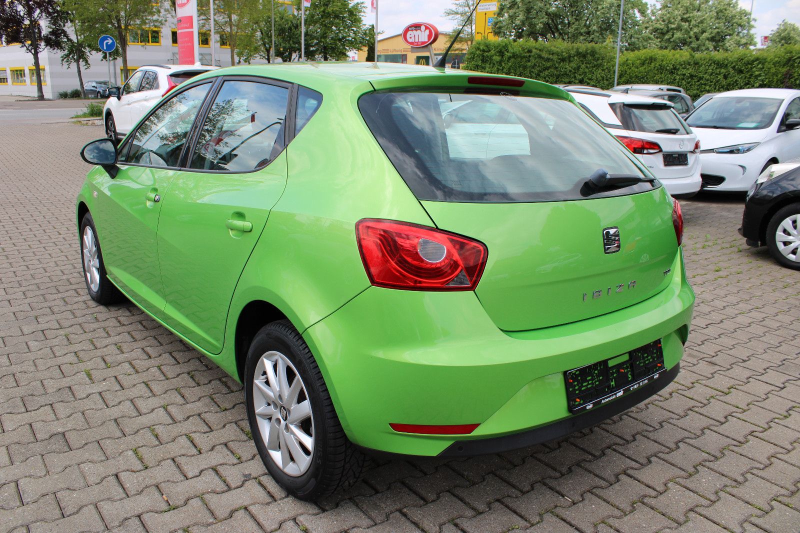 Fahrzeugabbildung SEAT Ibiza 1.6 TDI Style 4YOU Navi,PDC,Schiebedach,SH