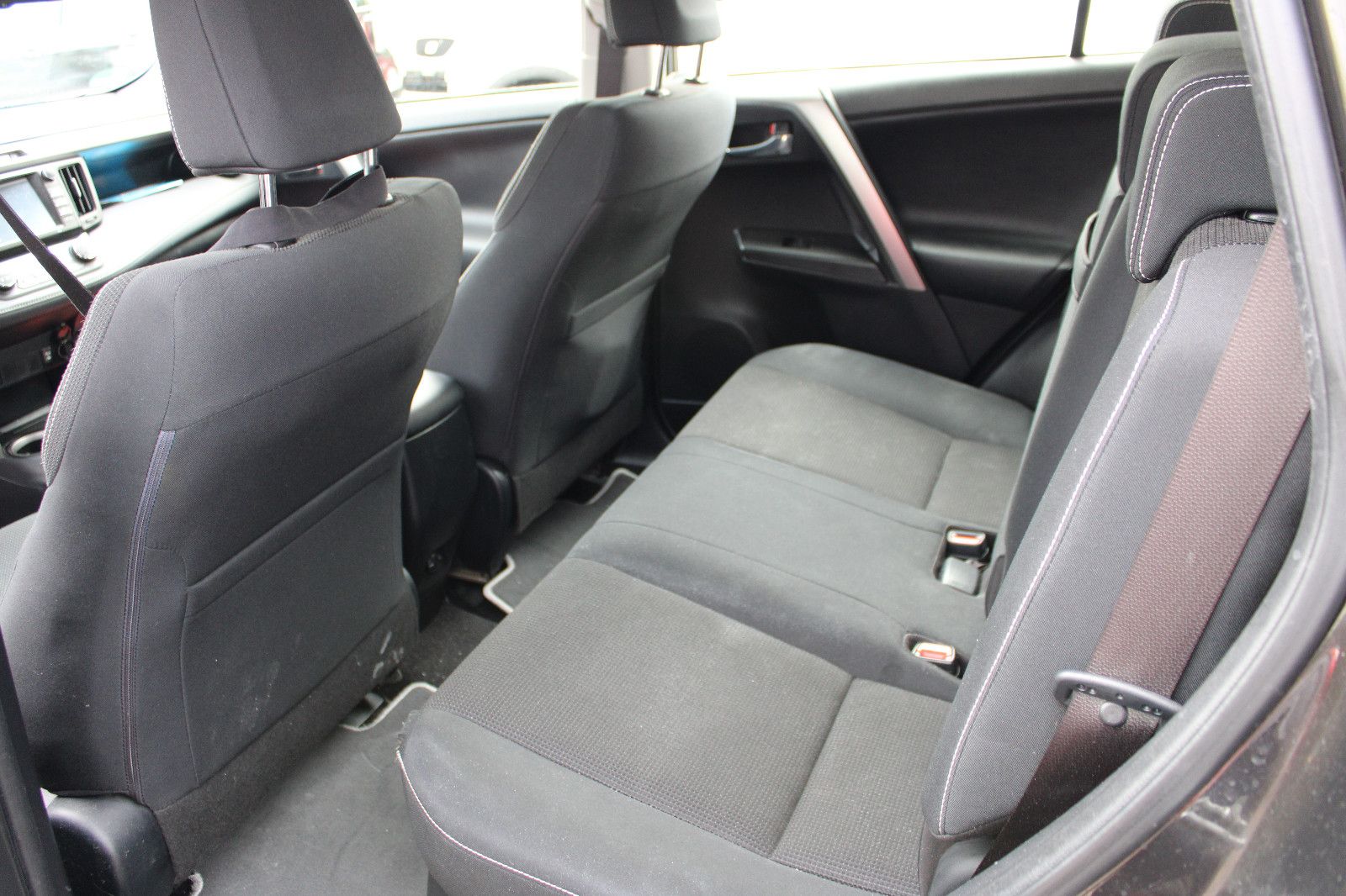 Fahrzeugabbildung Toyota RAV 4 RAV4 Hybrid Comfort