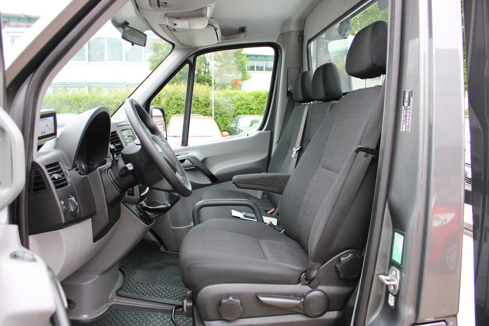 Fahrzeugabbildung Mercedes-Benz Sprinter V6 Automatik,Navi Algema