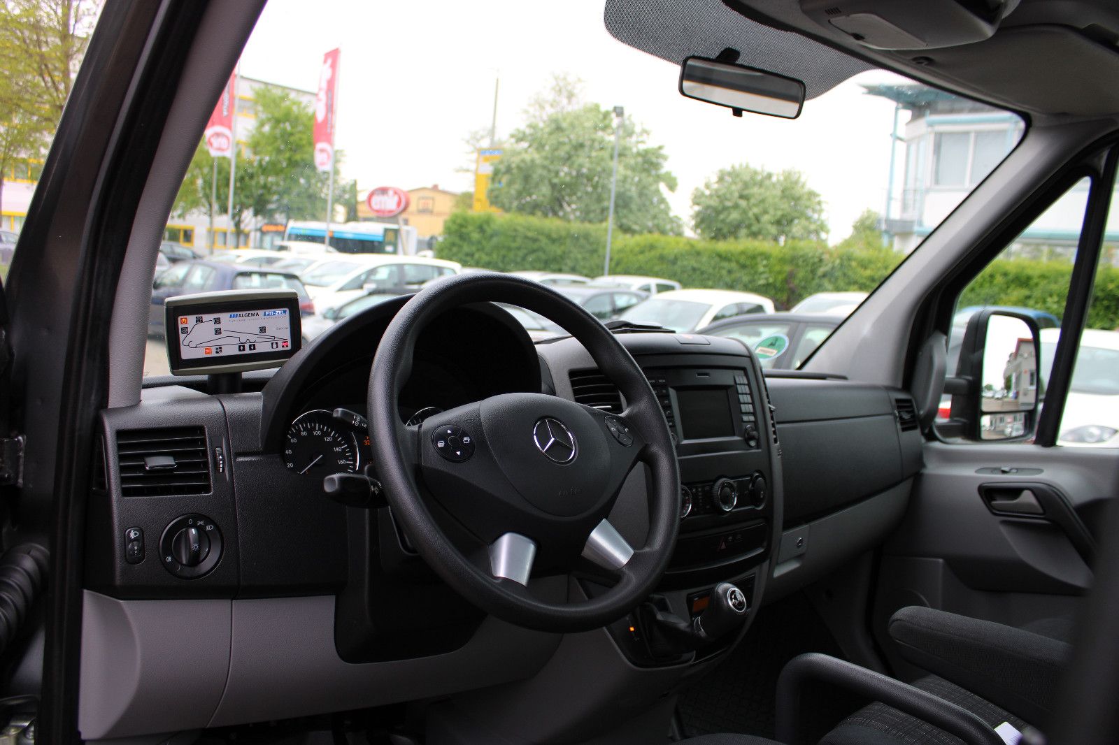 Fahrzeugabbildung Mercedes-Benz Sprinter V6 Automatik,Navi Algema