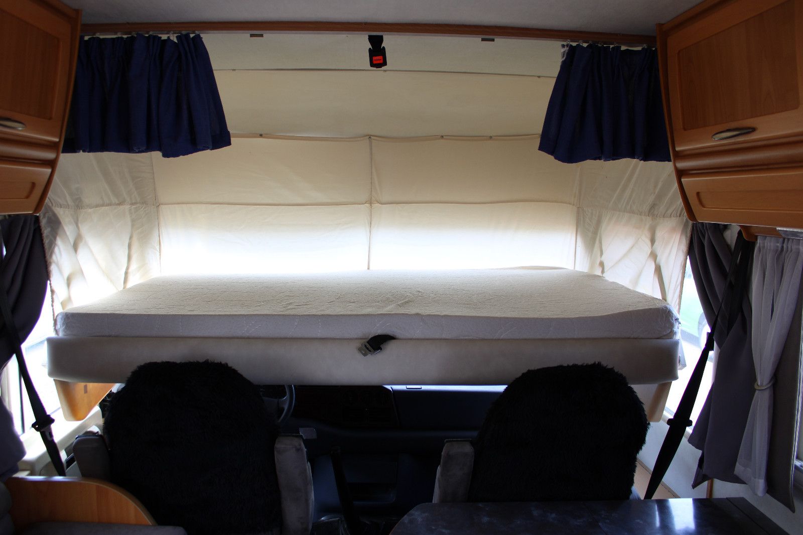 Fahrzeugabbildung HYMER / ERIBA / HYMERCAR Mercedes Hymer