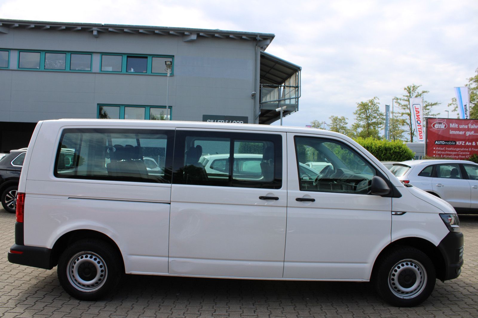 Fahrzeugabbildung Volkswagen T6 Transporter 9.Sitzer Lang Klima,AHK