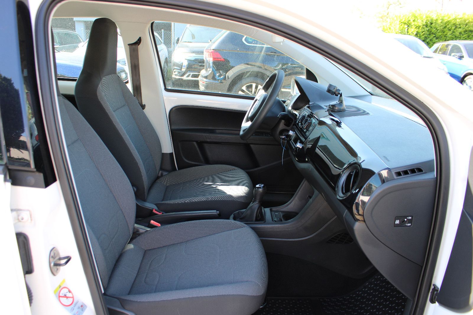 Fahrzeugabbildung Volkswagen up! 1.0 up! Klima,PDC,SHZ,Tempomat