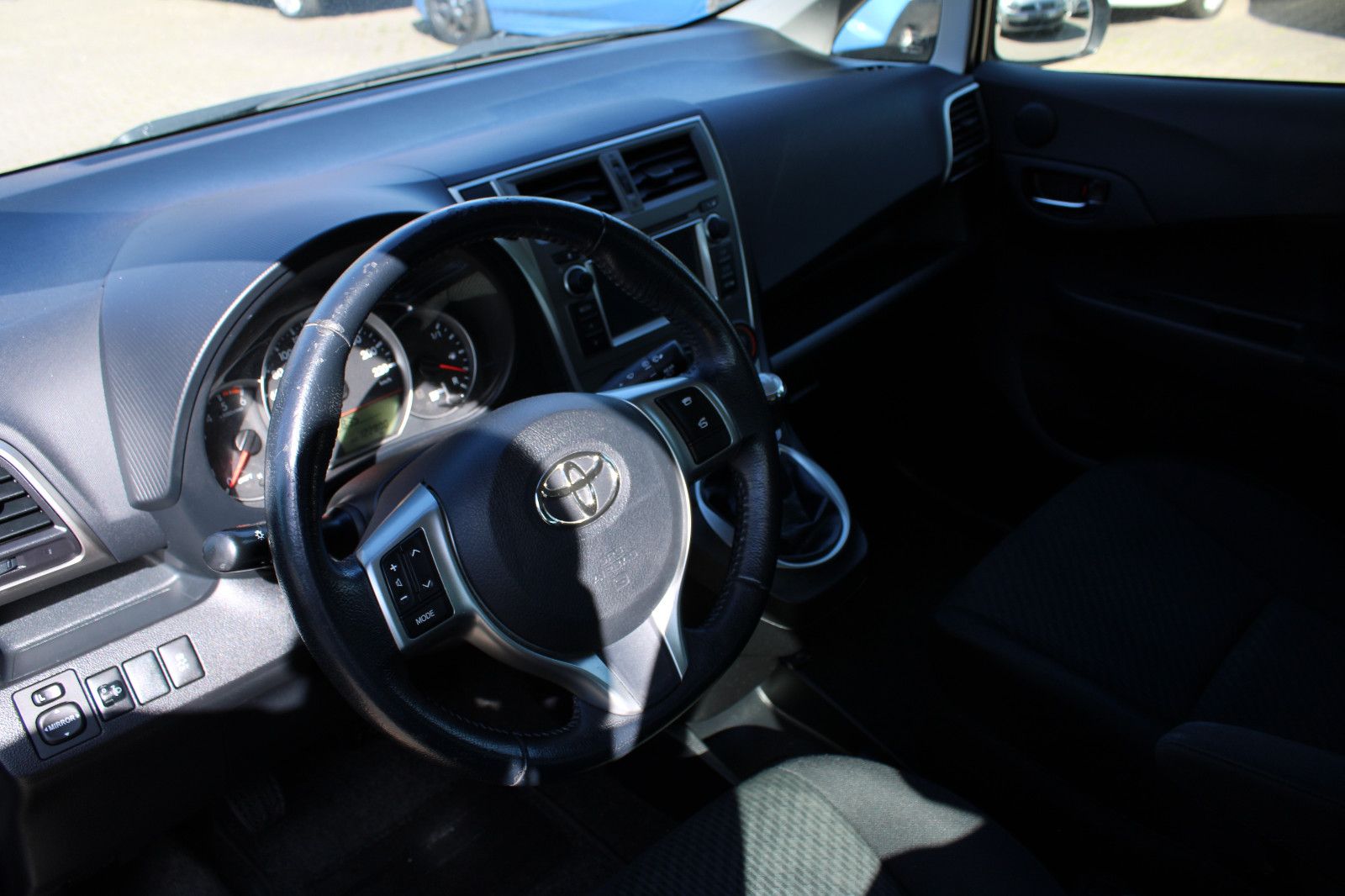 Fahrzeugabbildung Toyota Verso-S 1,4-l-D-4D AHK,Navi,Kamera,Standheizung
