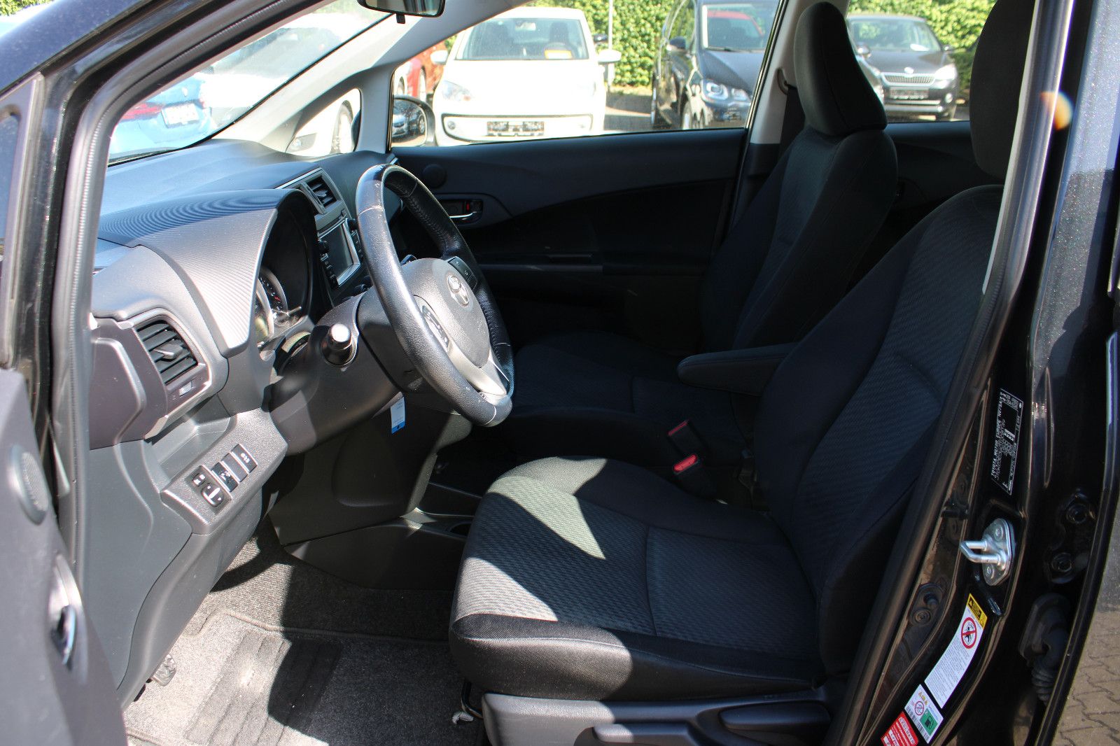 Fahrzeugabbildung Toyota Verso-S 1,4-l-D-4D AHK,Navi,Kamera,Standheizung